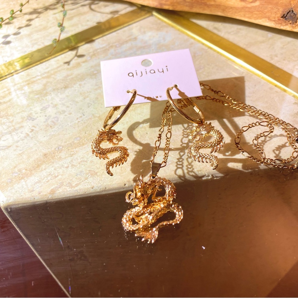 Gold Dragon Jewelry Set